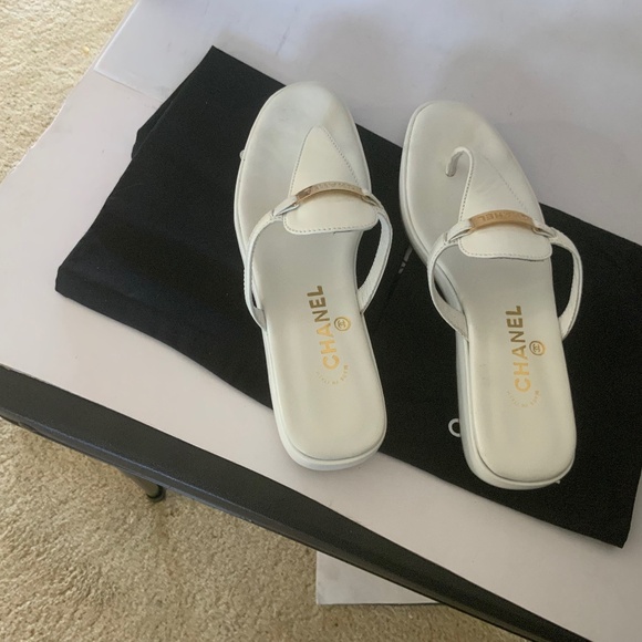 CHANEL White Sandals with Gold Accent - Picture 2 of 4